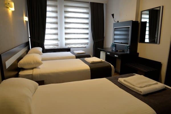 Standart Üç Kişilik Oda 1