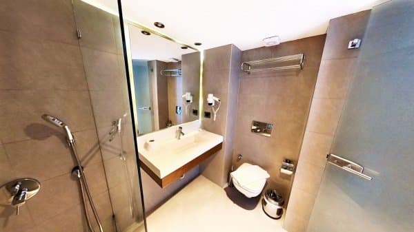 Deniz Manzaralı Triple Oda 2