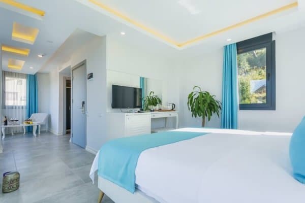 2. Kat Deluxe Aile Odası 1