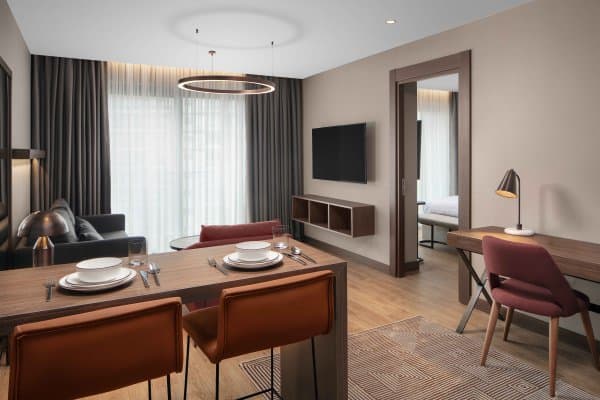1+1 Suite Room with City View	 1
