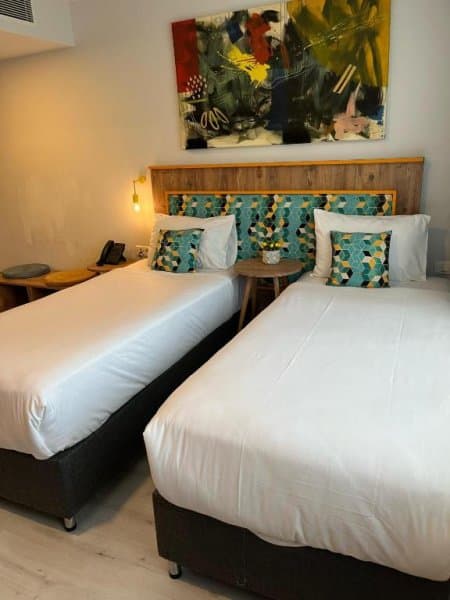 Twin Business Oda  3