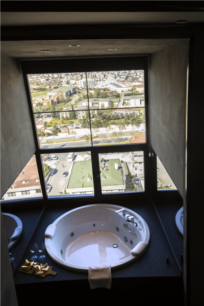 Loft Suite With Jacuzzi 3