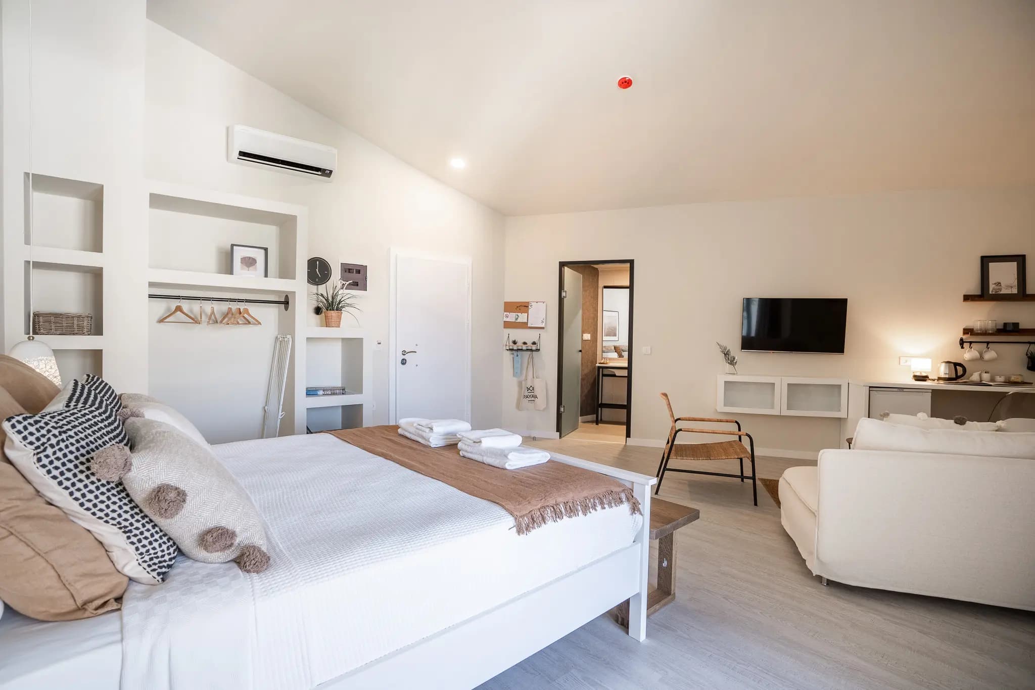 King Süit, Havuz Manzaralı 2