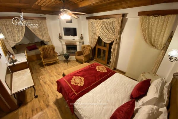 Dağ Manzaralı Köşe Oda 2