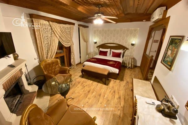 Dağ Manzaralı Köşe Oda 3