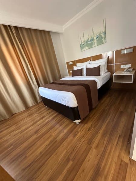 Deluxe Çift Kişilik Oda 1