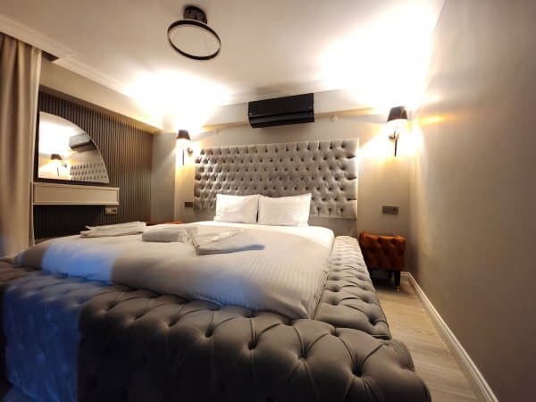 Deluxe C Room 4