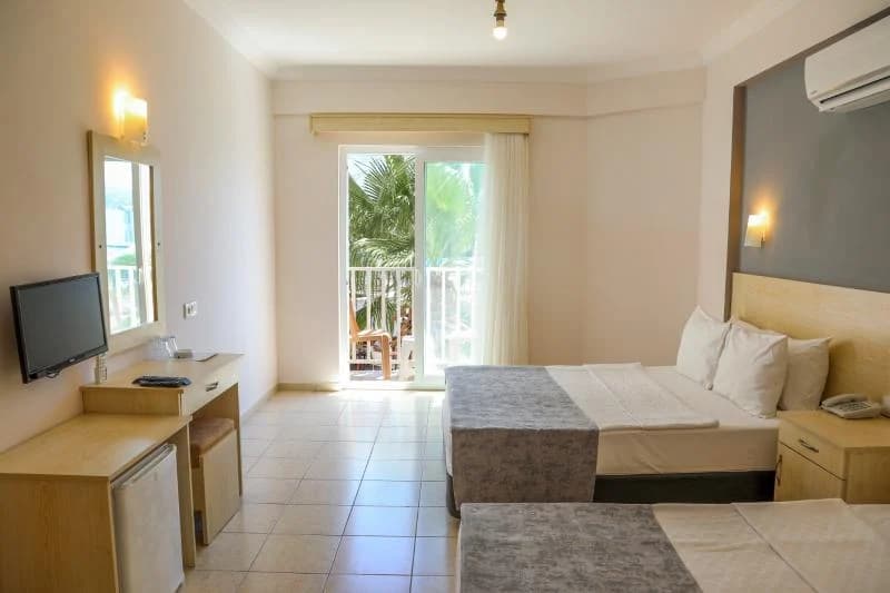 Üç Kişilik Oda  1