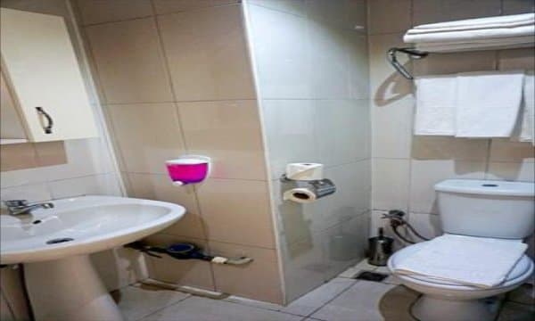 Bahçe ve Şehir Manzaralı Standart Oda 4