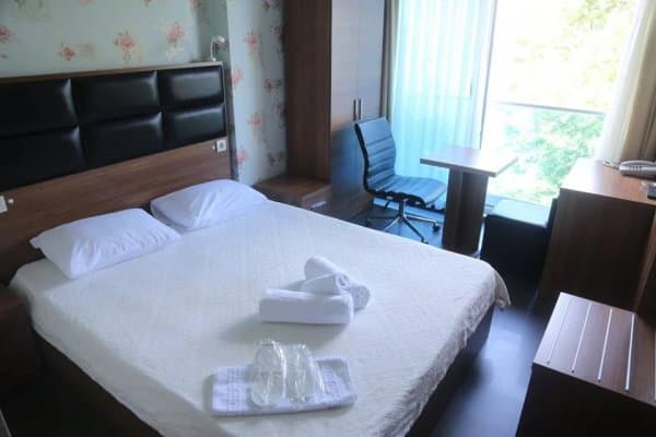 Kara Manzaralı Çift Kişilik Oda 3