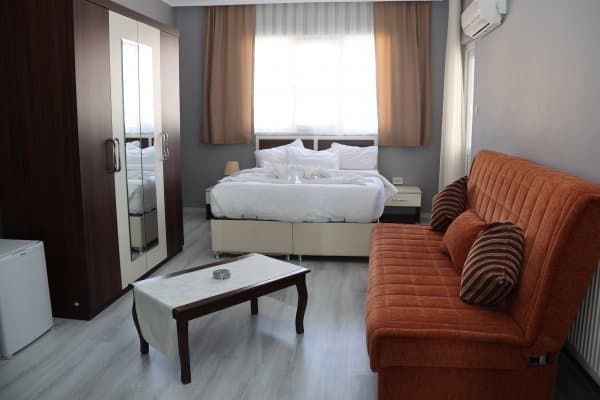 Aile Odası - Yandan Deniz Manzaralı 1