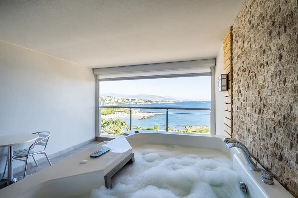 Select Kara Manzaralı Oda 3