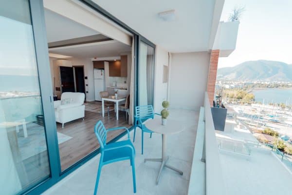 Deniz manzaralı 1+1 Suit 11. kat 2