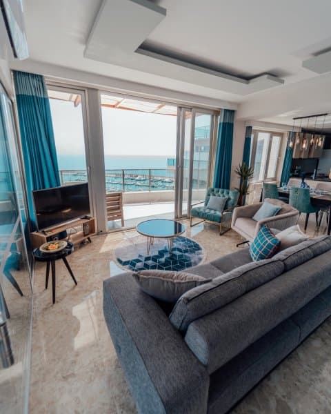 LÜX ROOFTOP (4+1)	 3