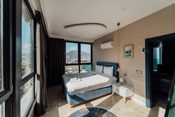 LÜX ROOFTOP (4+1)	 1