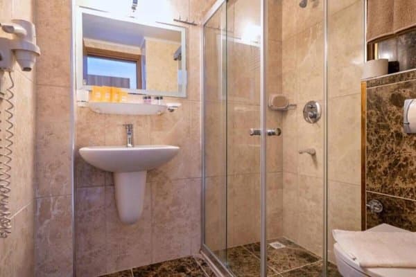 Triple Room Balkonlu 4