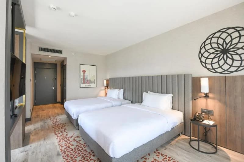 2 Queen Bed Premium Lounge Access Room	 1