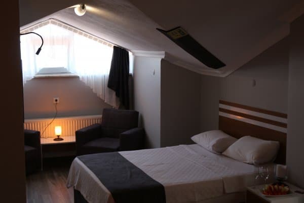 Deniz Manzaralı Aile Odası Balkonlu 2