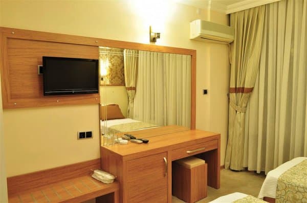 Standart Üç Kişilik Oda 3