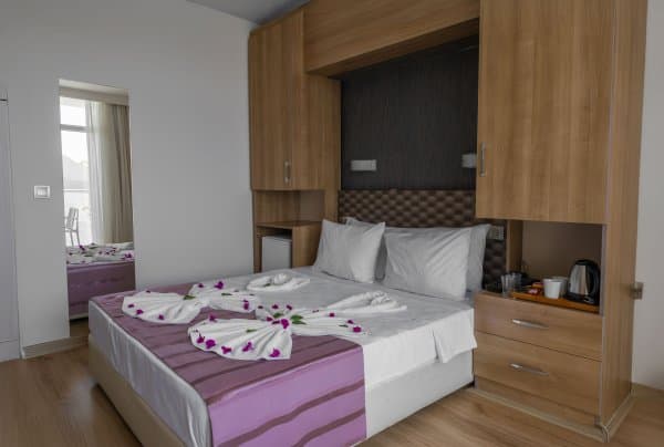 Kara Manzaralı Standart Oda 1