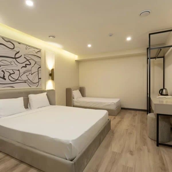 Ekonomik Oda Üç Kişilik Penceresiz 1