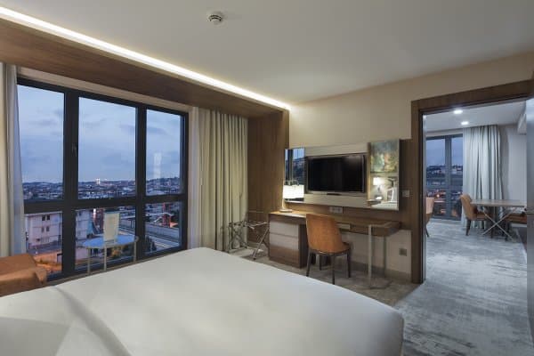 Tek Yatak Odalı Suit 1