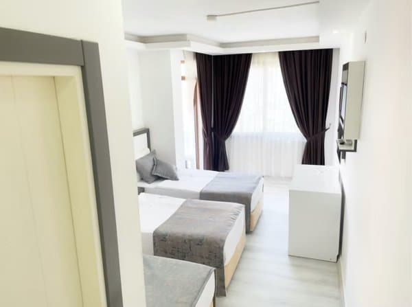Standart Üç Kişilik Oda 1