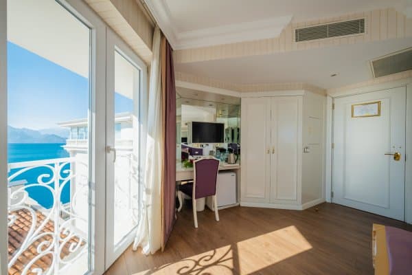 Standart Kısmi Deniz Manzaralı Oda 3