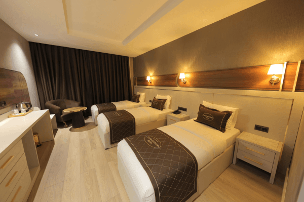Triple Oda Şehir Manzaralı  1