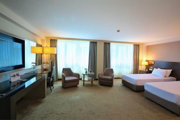 Grand Deluxe Twin Oda 3