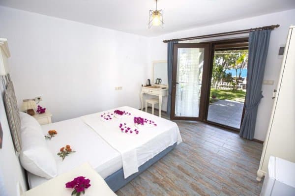 Deluxe Çift Kişilik Oda Deniz Manzaralı Oda 2