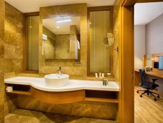 Standart King Yataklı Oda 3