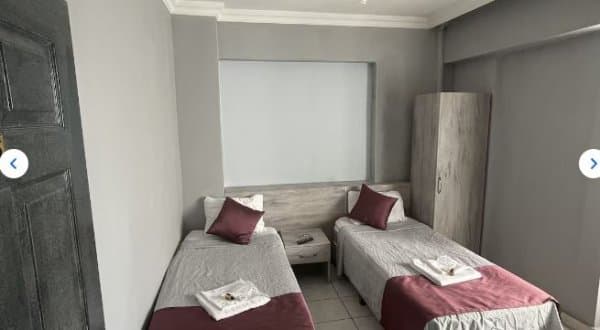  Üç Kişilik Oda, Şehir Manzaralı 2