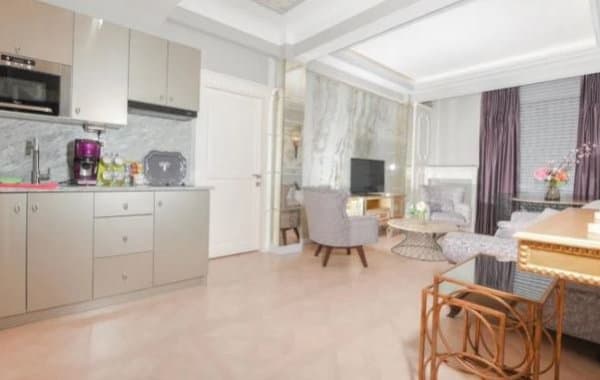 Üç Kişilik Oda  3