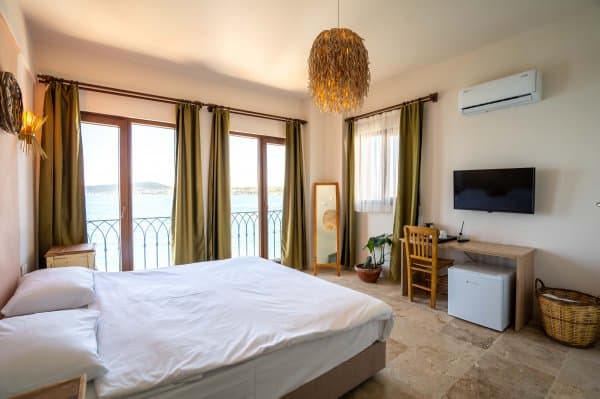 Panoramik Deniz Manzaralı Oda 2