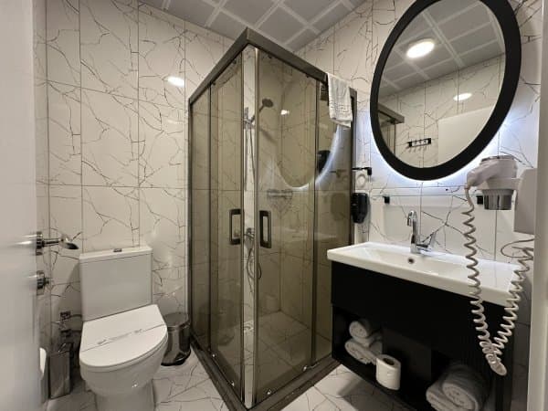 Ekonomik Çift Kişilik Oda 4