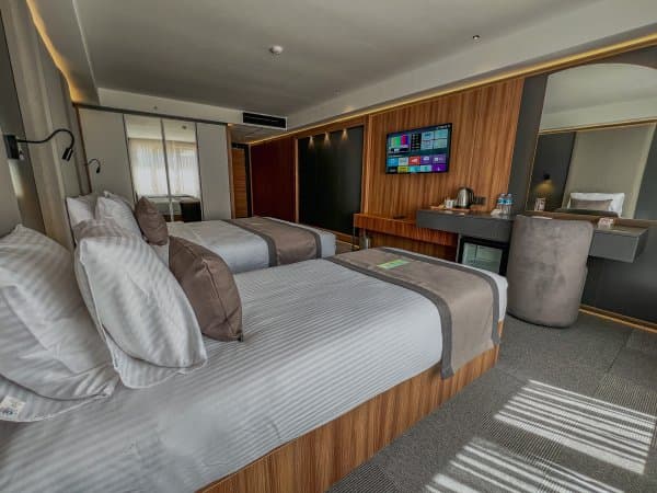 Standart Oda - Şehir Manzaralı  3