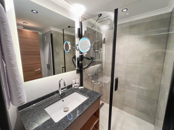 Standart Oda - Şehir Manzaralı  4