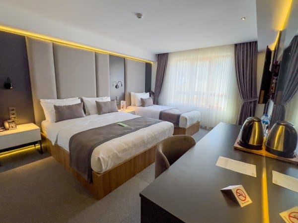 Royal Aile Odası - Şehir Manzaralı ve Mutfaklı  1