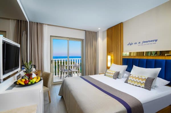 Deniz Manzaralı Aile Odası 1