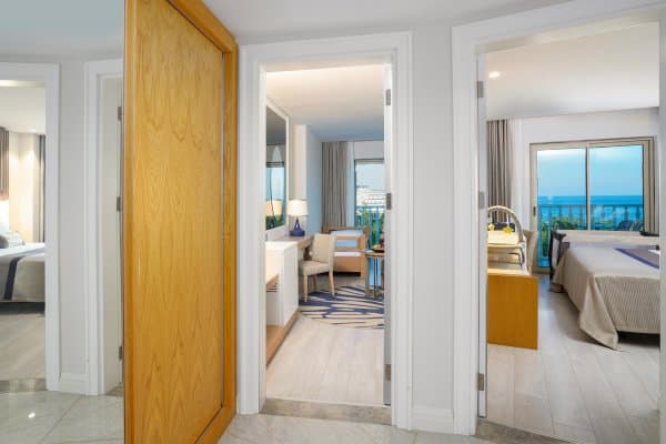 Deniz Manzaralı Aile Odası 3