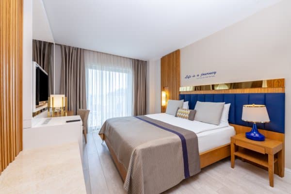 Kara Manzaralı Aile Odası  1