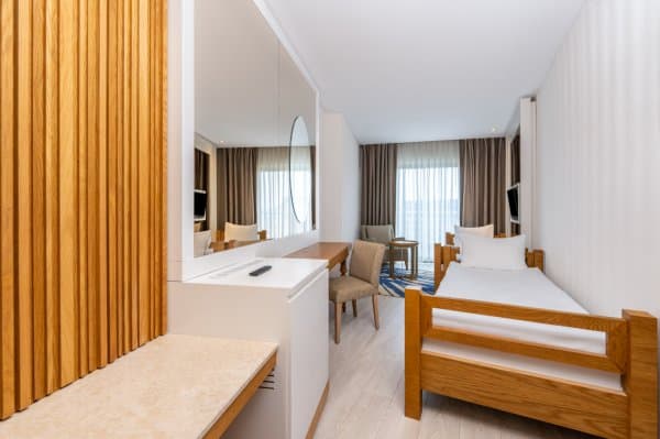 Kara Manzaralı Aile Odası  3