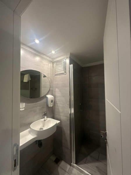 Deluxe Uc Kisilik Oda 4