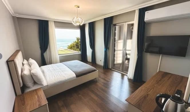 Luxury Triple Room 1