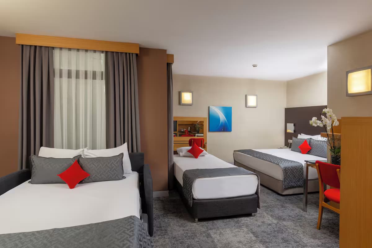 Deluxe Family Quadruple Oda 3