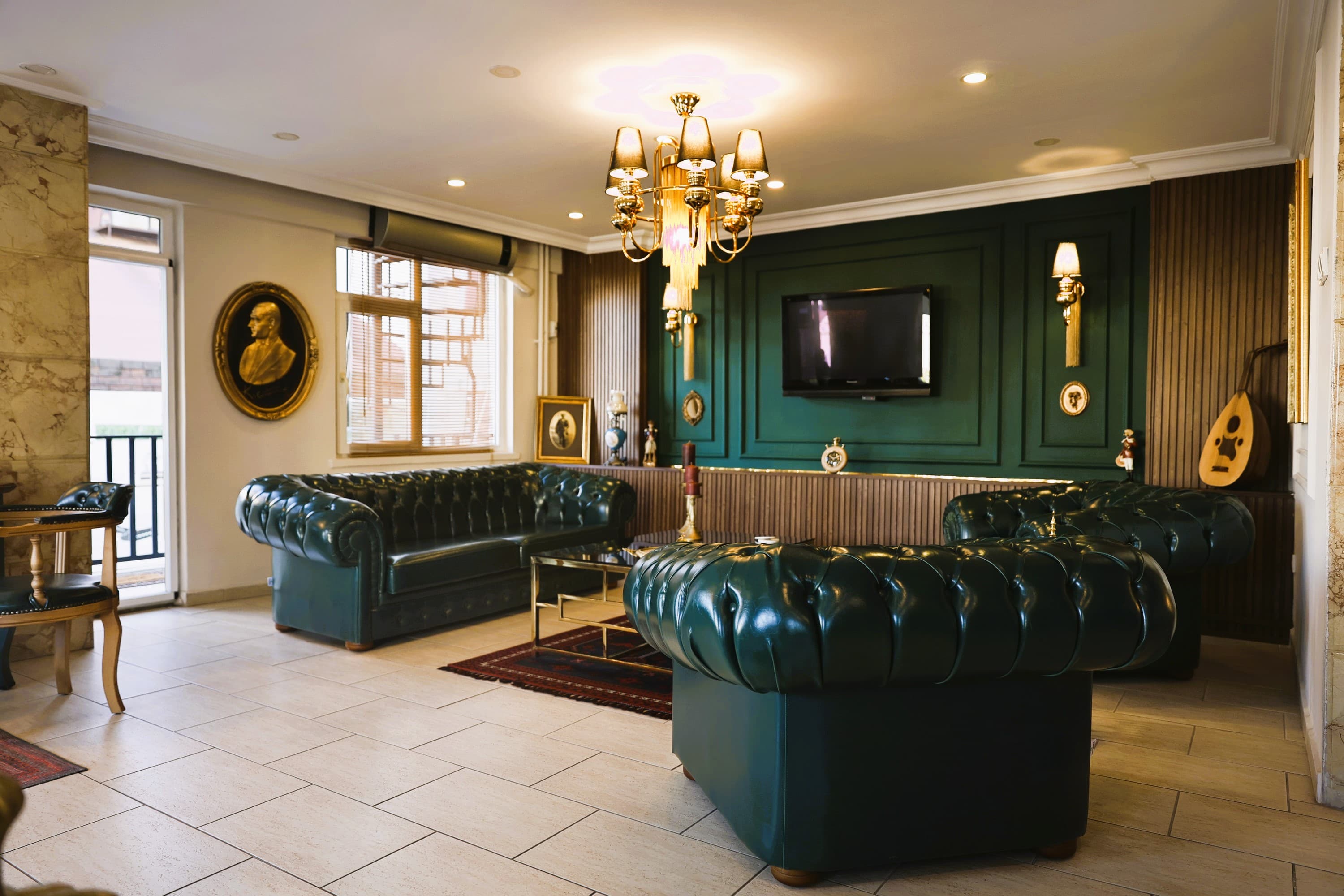 (Tek Odalı Geniş Oda) Aile Odası 3