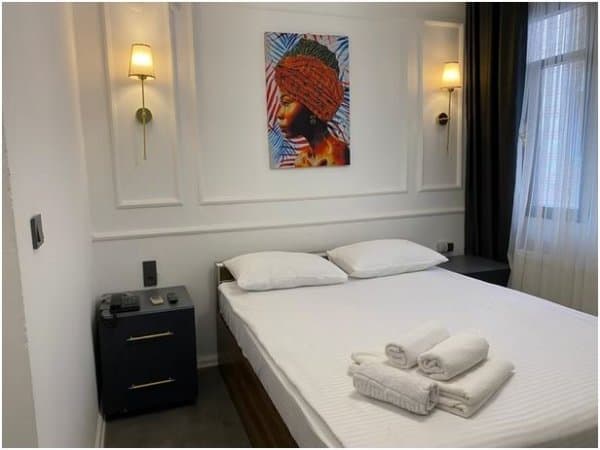 1 Çift Kişilik Yatak Standard 2