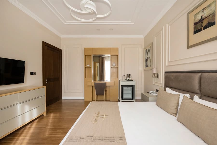 Quenn Sea View with Balcony 3