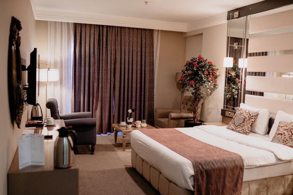 Deluxe Üç Kişilik Oda 2